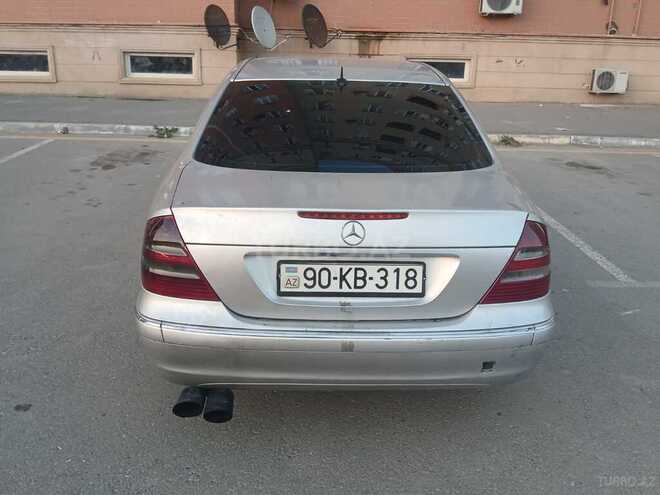 Mercedes E 200-3