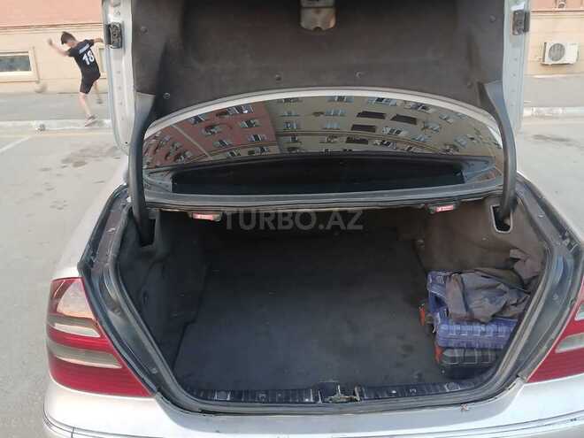 Mercedes E 200-5