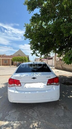 Chevrolet Cruze-11