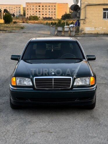 Mercedes C 200-1