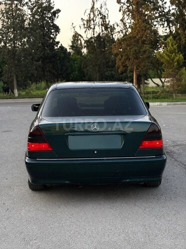 Mercedes C 200-2