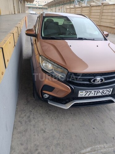LADA (VAZ) XRAY Cross-2