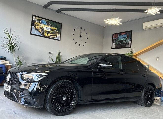 Mercedes E 300 de-3
