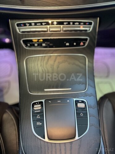 Mercedes E 300 de-17