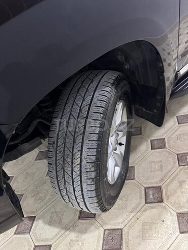 Toyota Land Cruiser Prado-10
