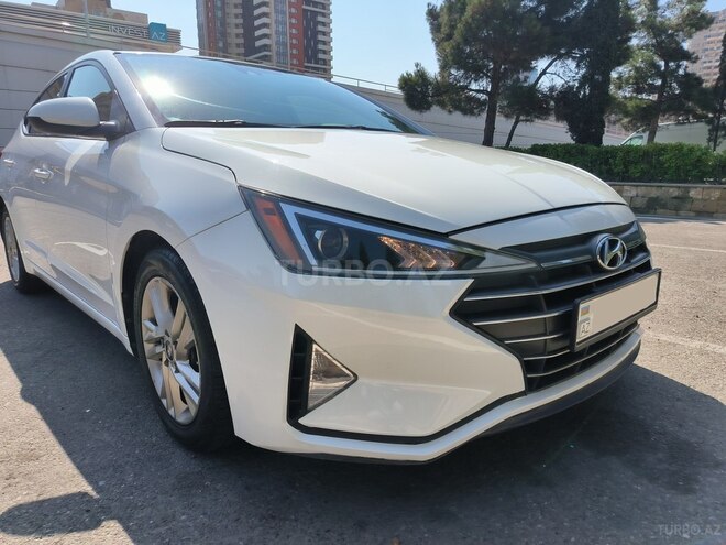 Hyundai Elantra-5
