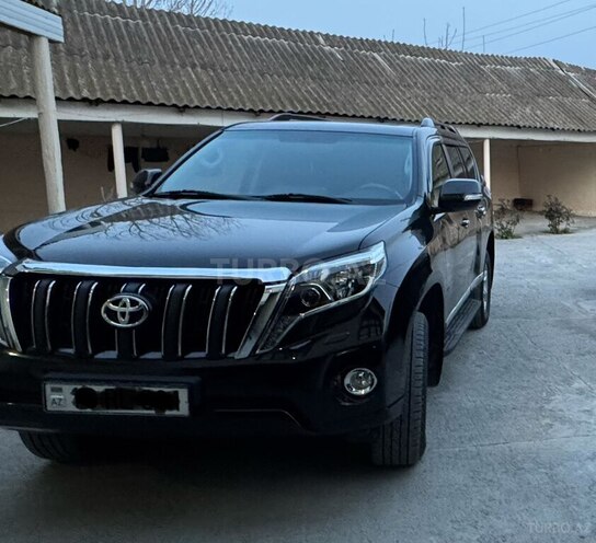 Toyota Land Cruiser Prado-8