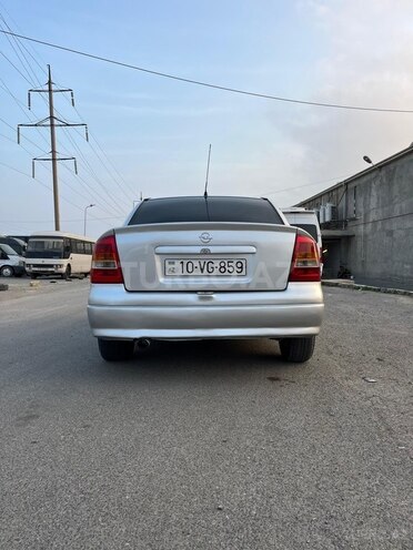 Opel Astra-3