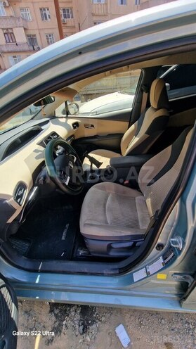 Toyota Prius-6