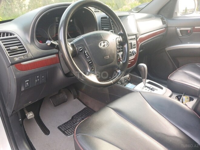 Hyundai Santa Fe-10