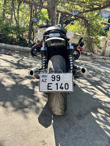 Triumph Speed Twin-6