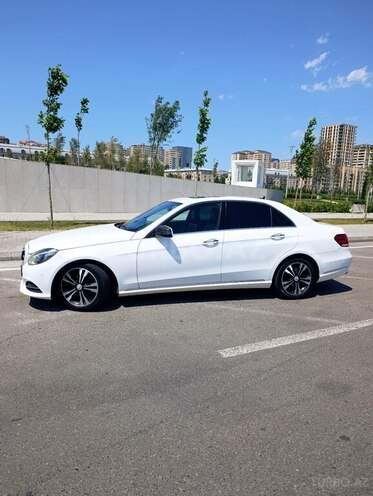Mercedes E 220-4