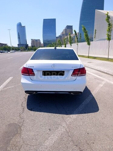 Mercedes E 220-5