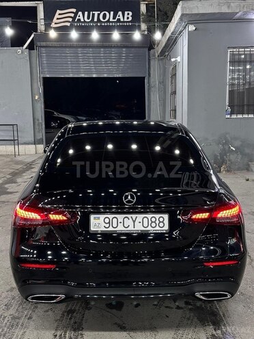 Mercedes E 300 e 4MATIC-2