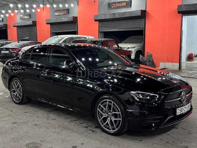 Mercedes E 300 e 4MATIC-4