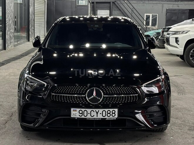 Mercedes E 300 e 4MATIC-1