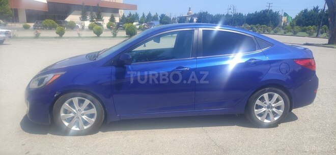 Hyundai Accent-6