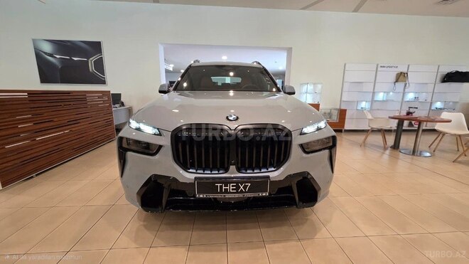 BMW X7-1