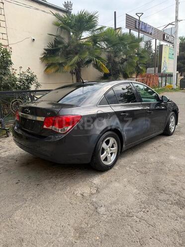 Chevrolet Cruze-9