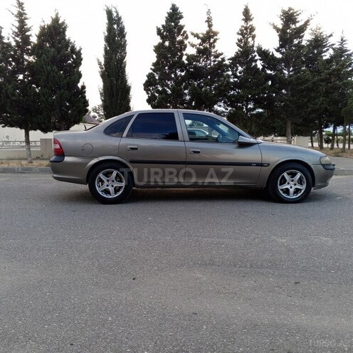 Opel Vectra-9