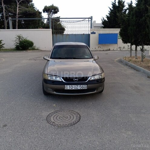 Opel Vectra-14