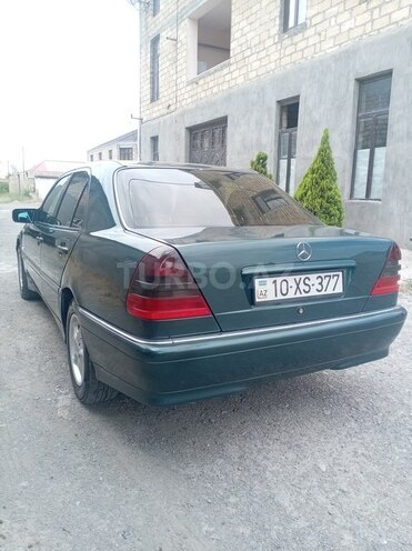 Mercedes C 180-7
