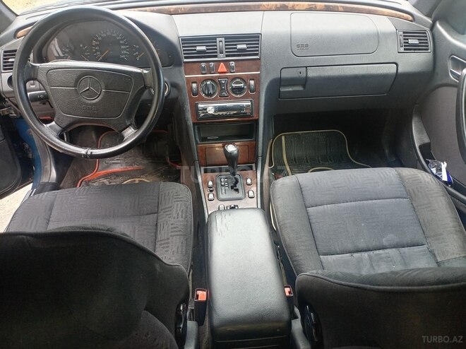 Mercedes C 180-11