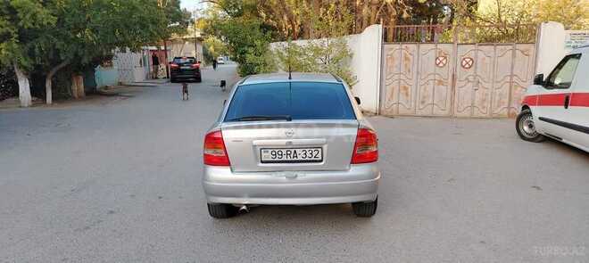 Opel Astra-4