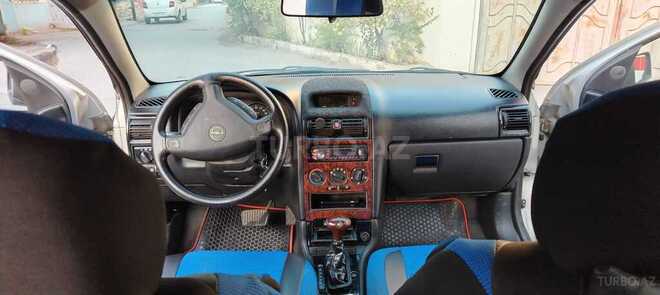 Opel Astra-9