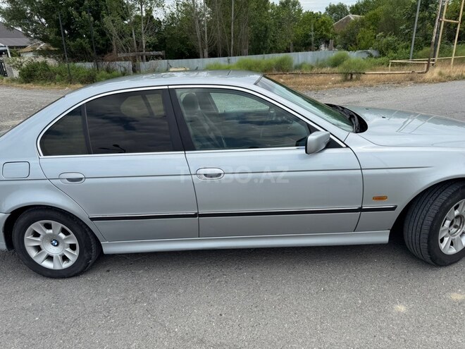 BMW 523-5
