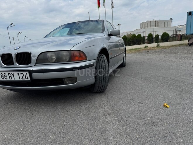 BMW 523-2