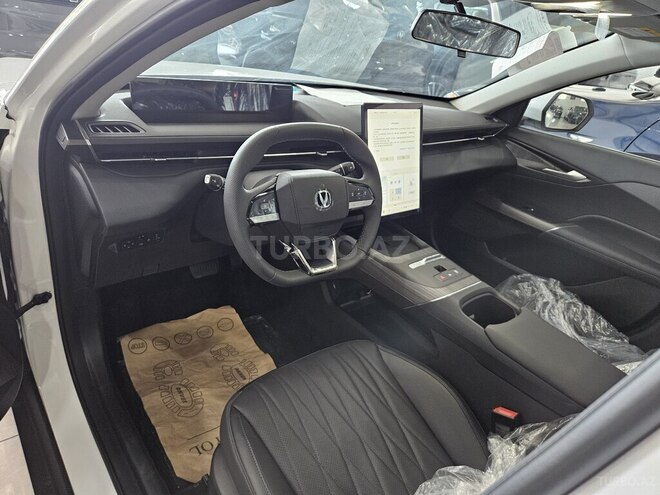 Changan Eado-16