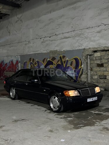 Mercedes S 300-1