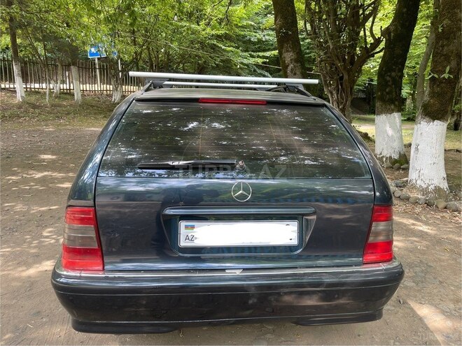 Mercedes C 200-2