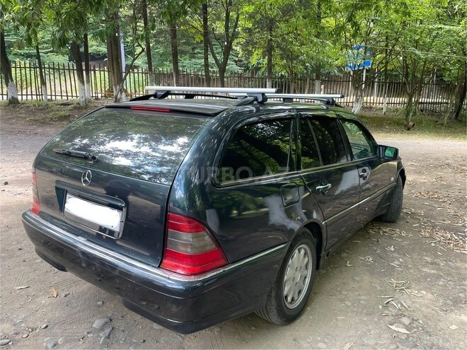 Mercedes C 200-7