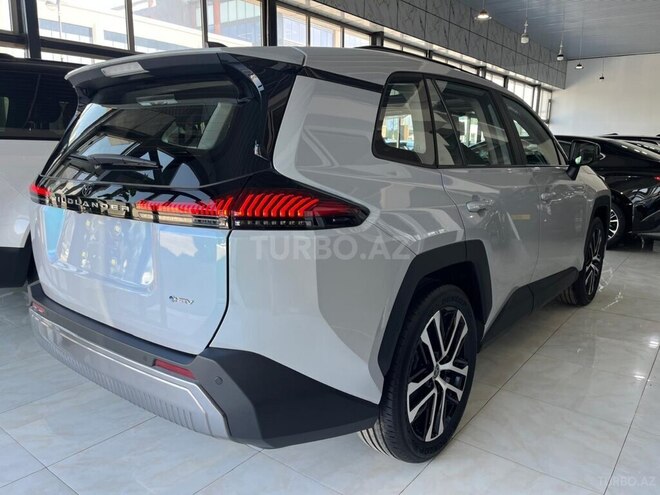 Toyota Wildlander-5