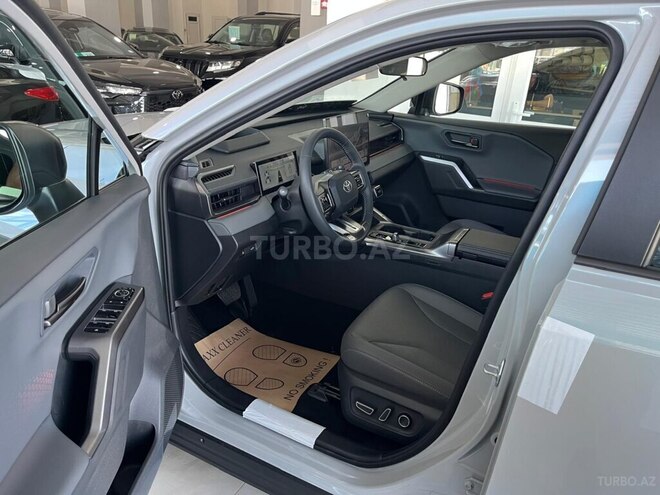 Toyota Wildlander-10