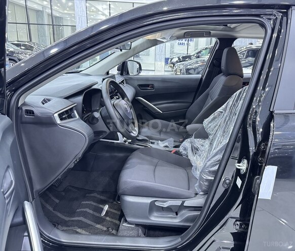 Toyota Corolla Cross-11