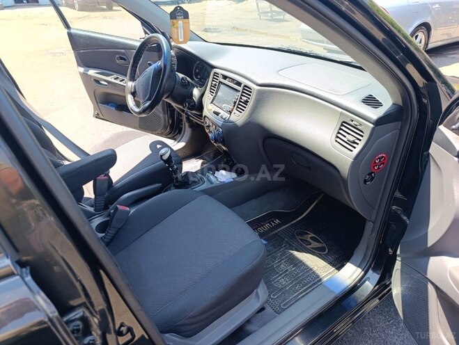 Kia Rio-7