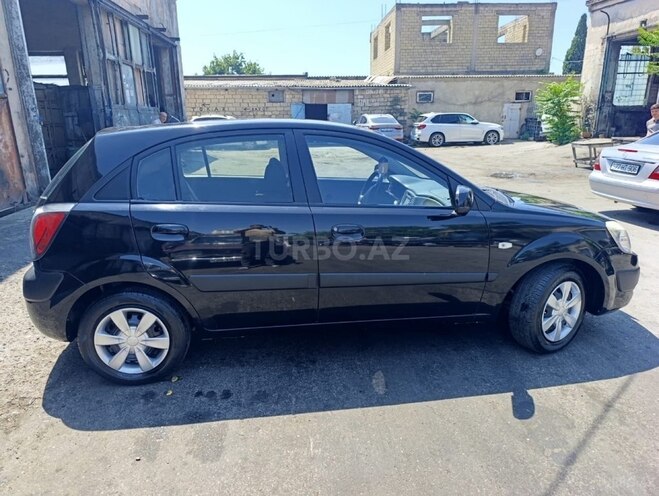 Kia Rio-4