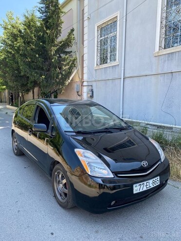 Toyota Prius-4
