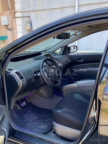 Toyota Prius-6