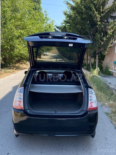 Toyota Prius-8