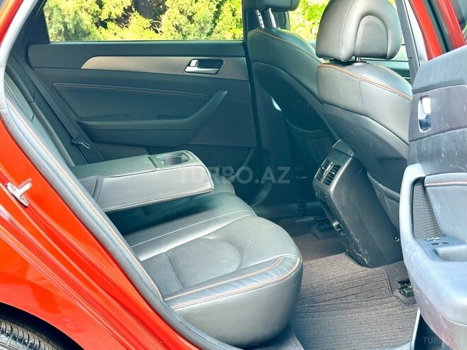 Hyundai Sonata-13