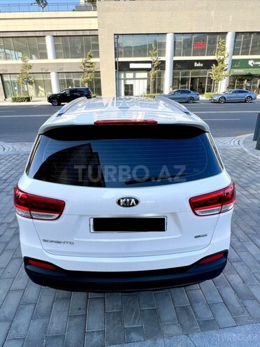 Kia Sorento-2