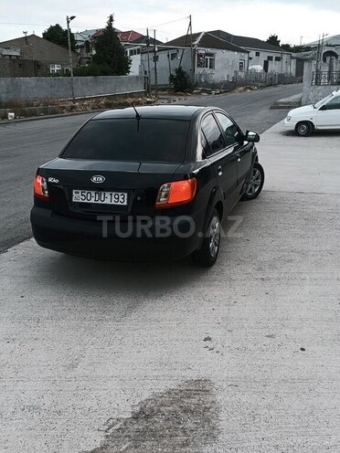 Kia Rio-5
