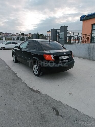 Kia Rio-12