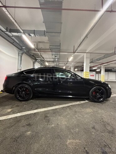 Audi A5-10