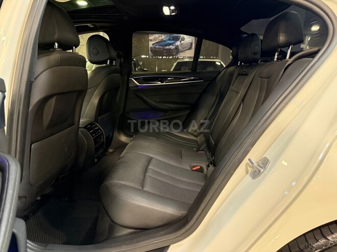 BMW 530-11