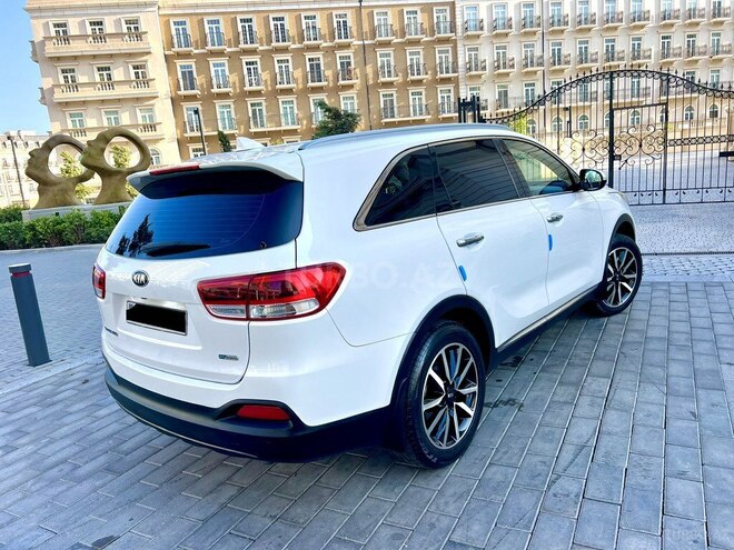 Kia Sorento-12